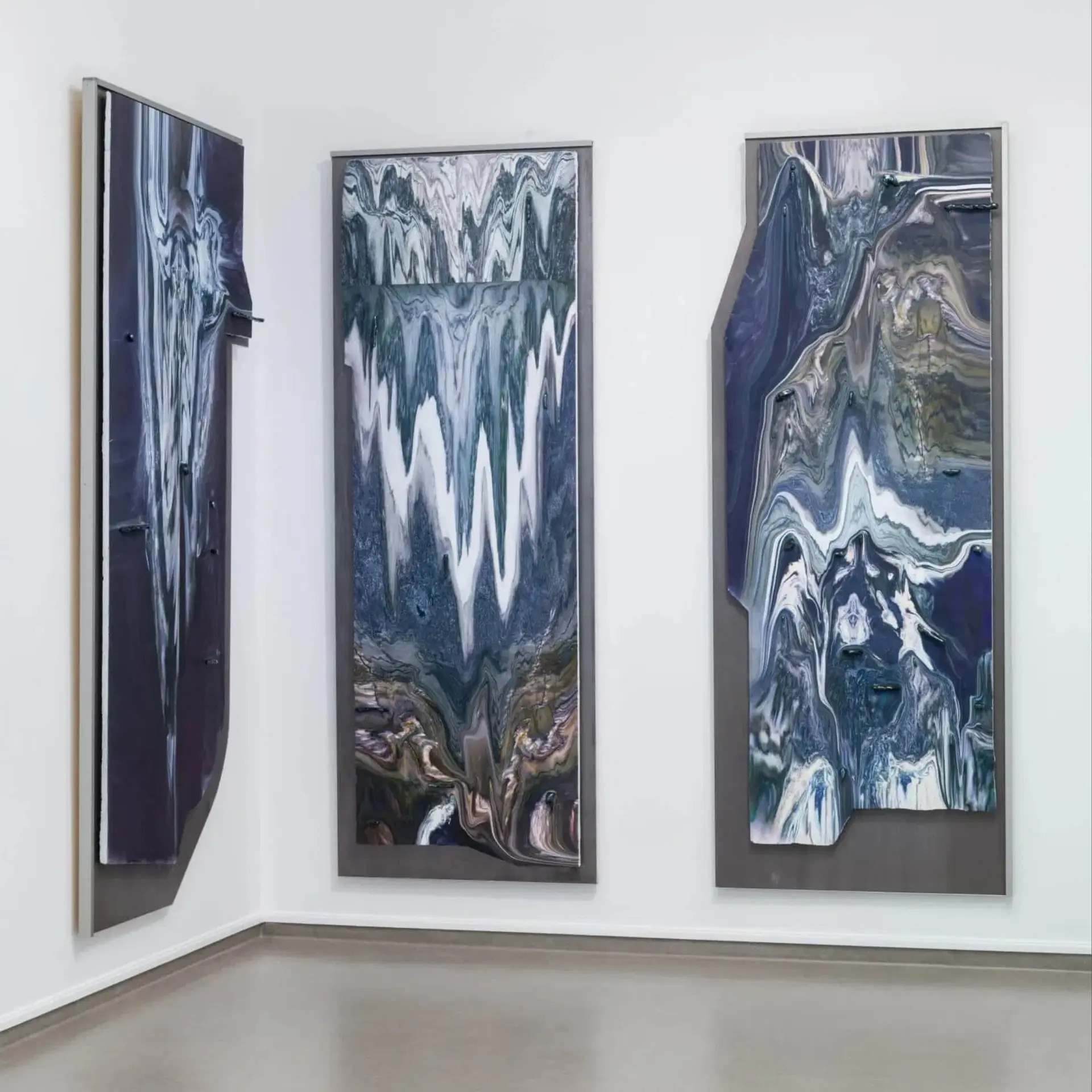 Matter After the Screen :: Kreutzberger’s RAUHFASER and the Biophysical Logic of the Digital