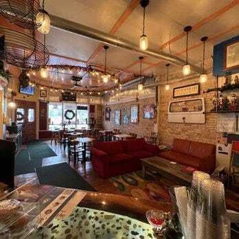 ☕ Top 4 Coffee & Dessert Spots in Grand Ledge 🍰