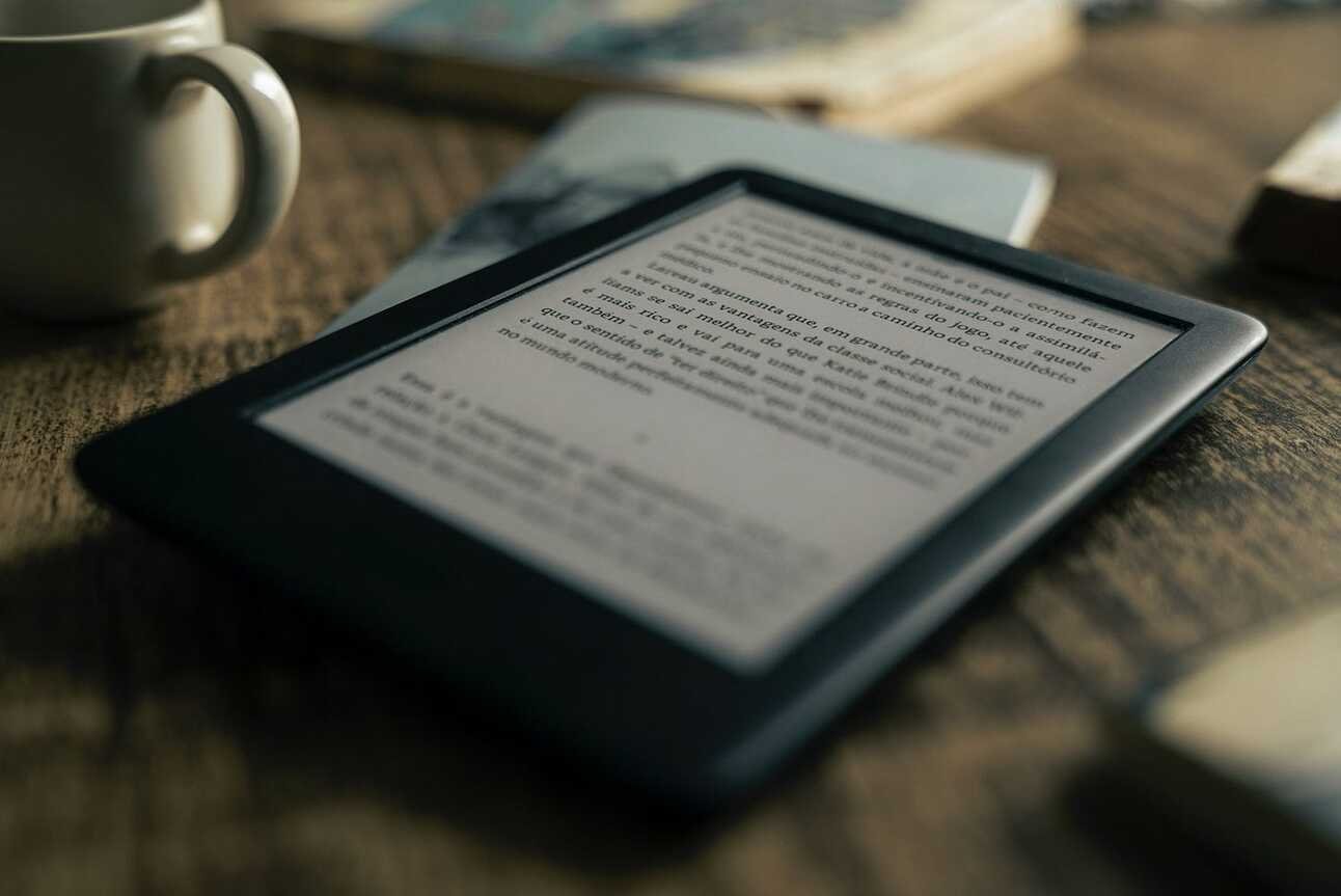 Amazon Kindle Comparison: Which Kindle to Choose in 2023