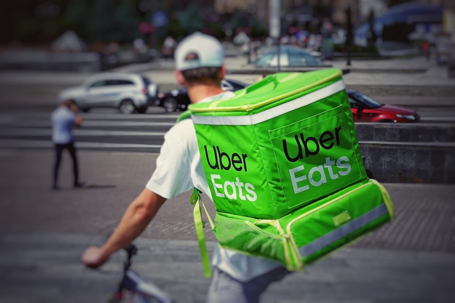 Uber Eats Partners with Pipe for Restaurant Capital Access