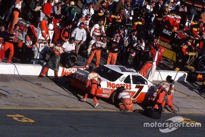 🟡 Remembering NASCAR's underdog champion