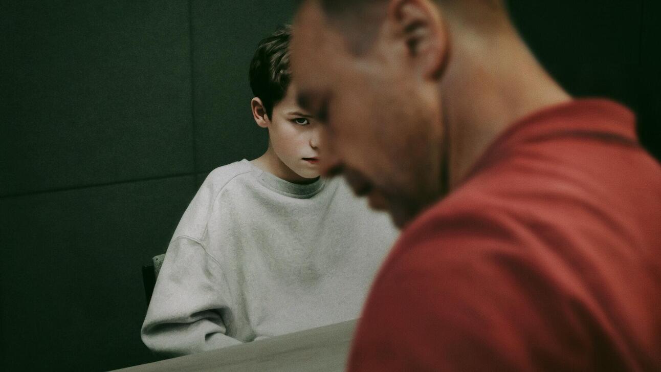 Netflix Streaming Report: Court-circuit pour "The Electric State", explosion pour "Adolescence" et annulation pour "Super mâles".