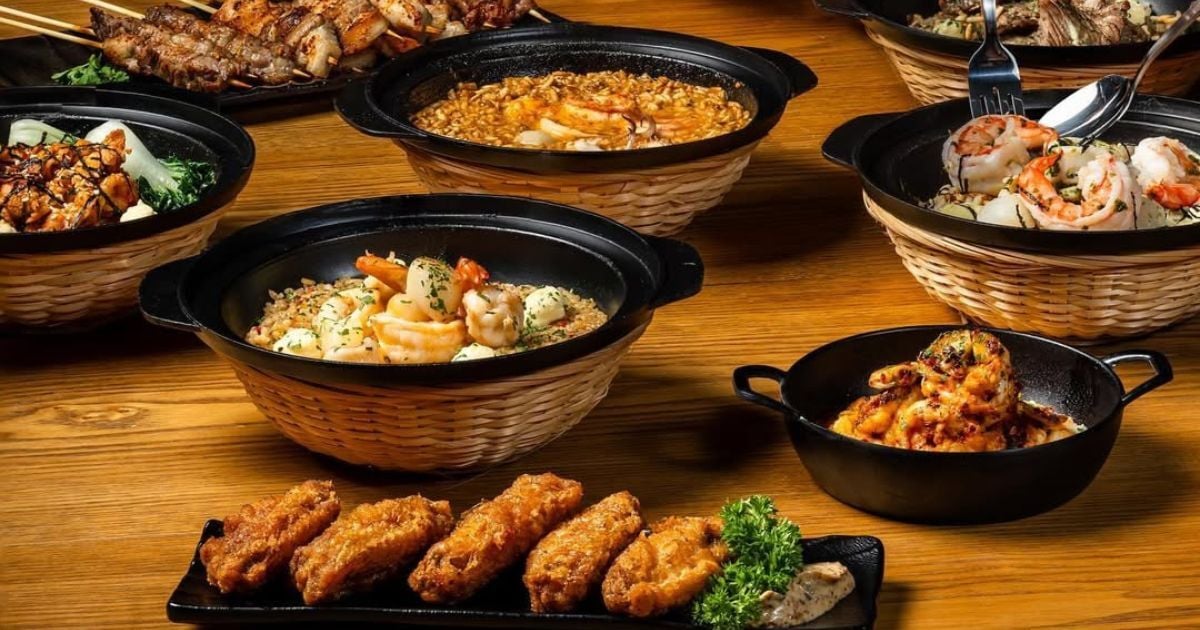 PaeLah - Kopitiam Stall Serving Spanish Seafood Paella In Claypot