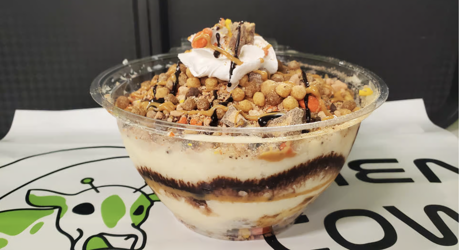 🌴 Local Gift Guide, Flavored Sno, & Cozy Winter Plans 