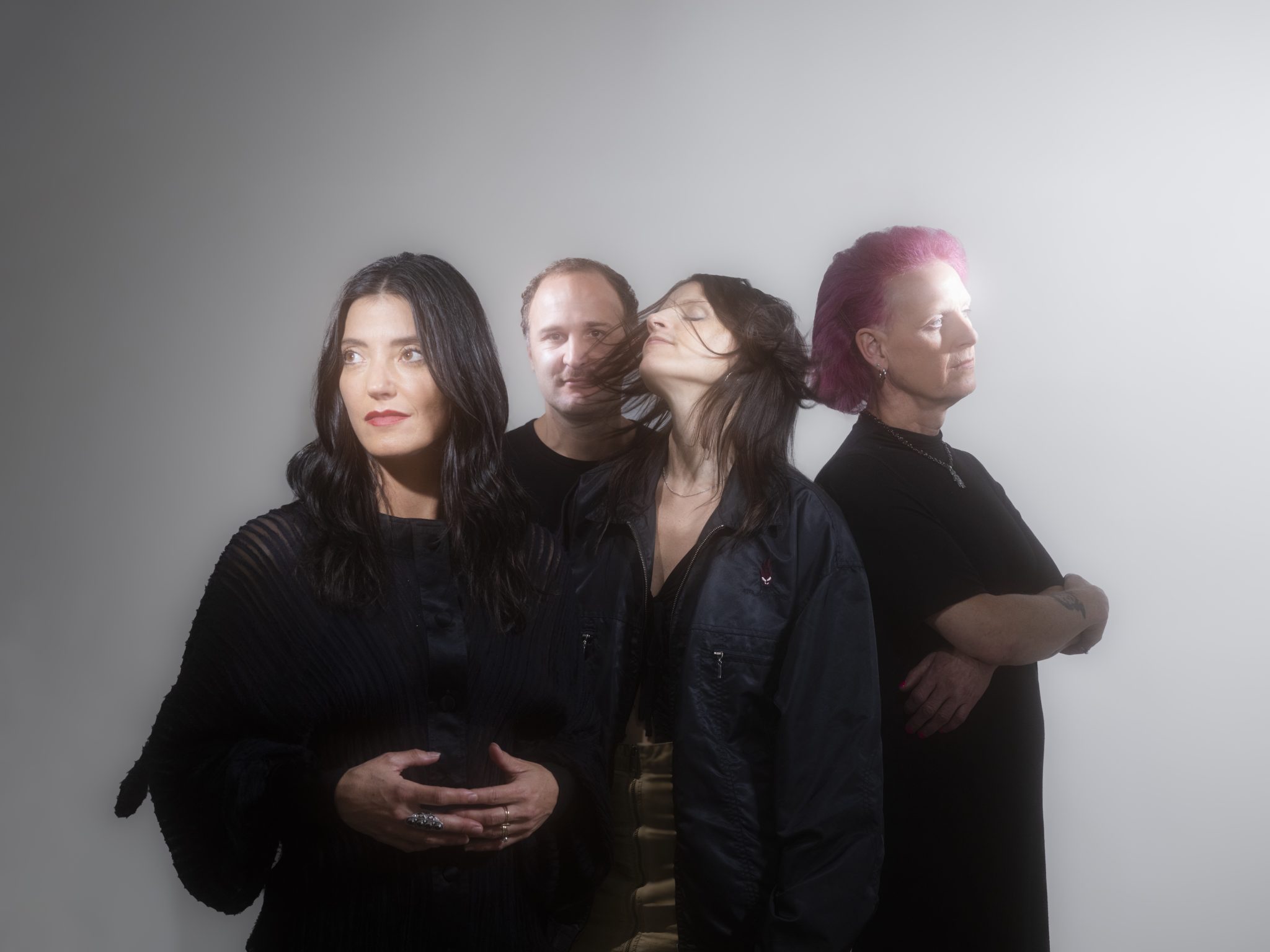 Sharon Van Etten & The Attachment Theory: El Manifiesto de la Conexión Total