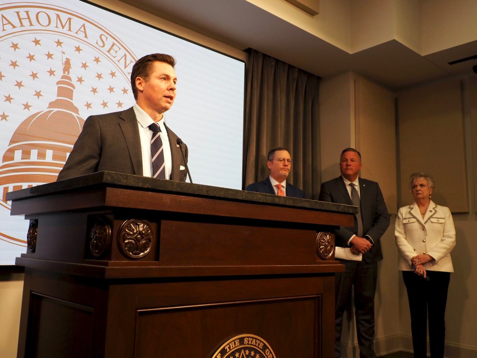 Senate would cap teacher pension funding to free up $254M for schools