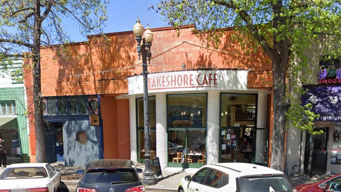 Lakeshore Cafe Shutters After 22 Years in Oakland