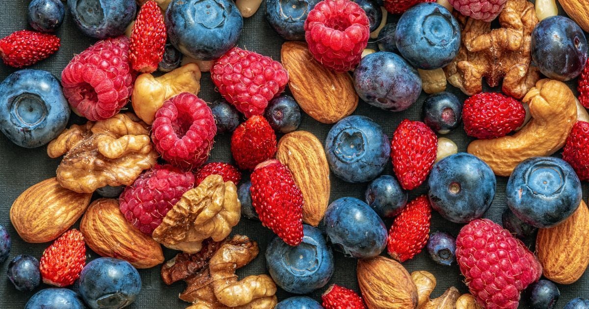 Foods Rich in Polyphenols May Support Better Heart Health Over Time