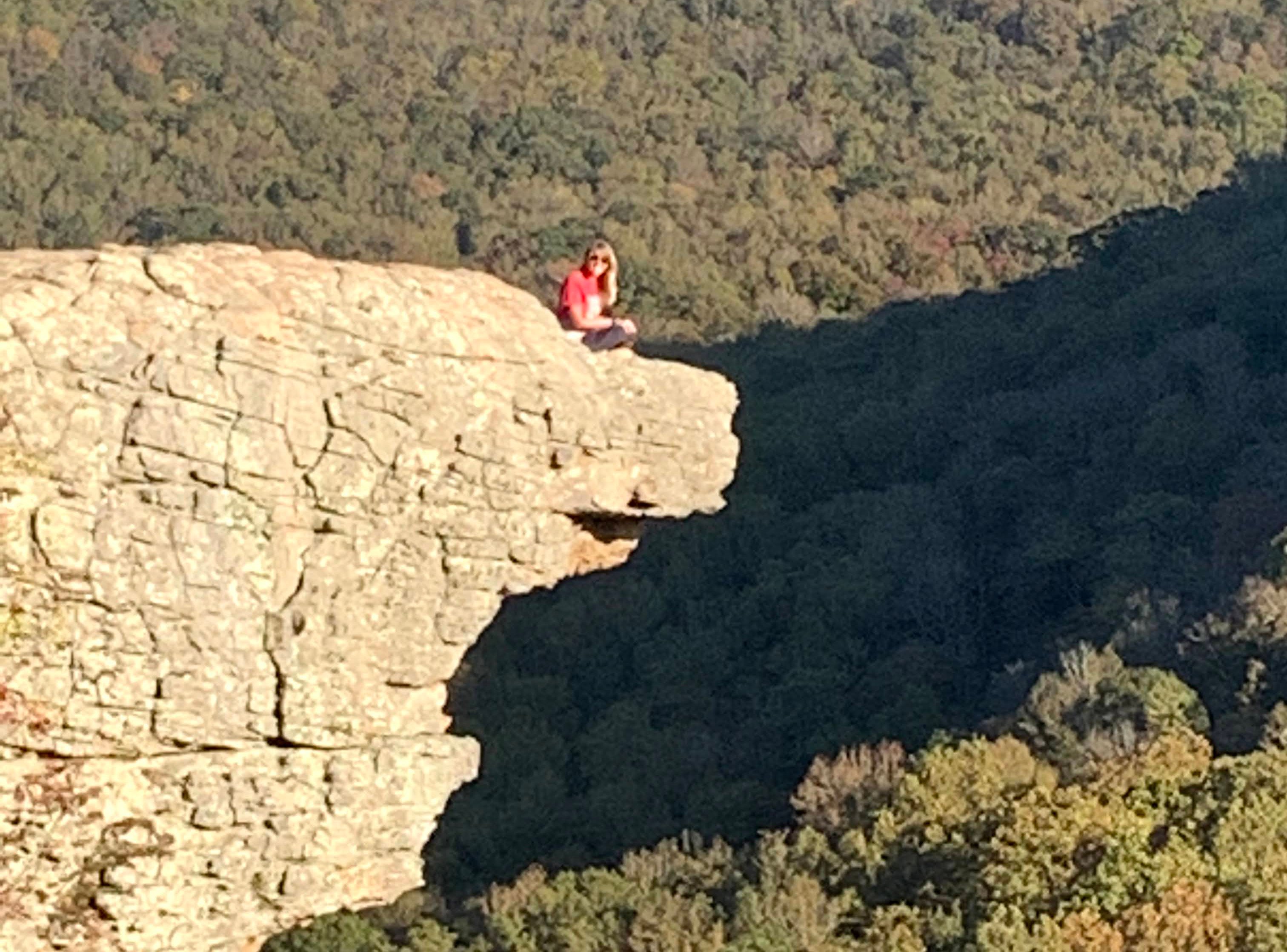 Hiking in Arkansas in Midlife – Hawksbill Crag – Whitaker Point