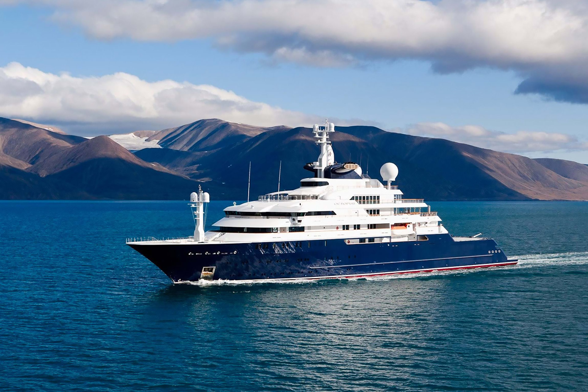 Paul Allen’s Superyacht For Sale for $325 Million Dollars