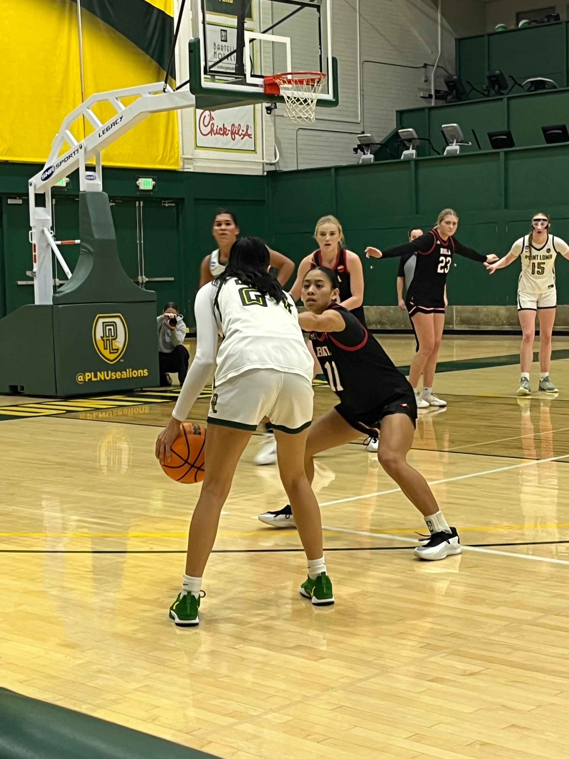 Point Loma outlasts Biola for fourth straight win