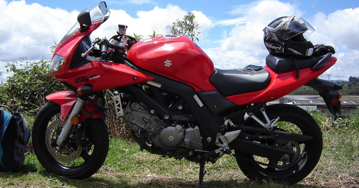 Reviews for Riders: The 2003 Suzuki SV650