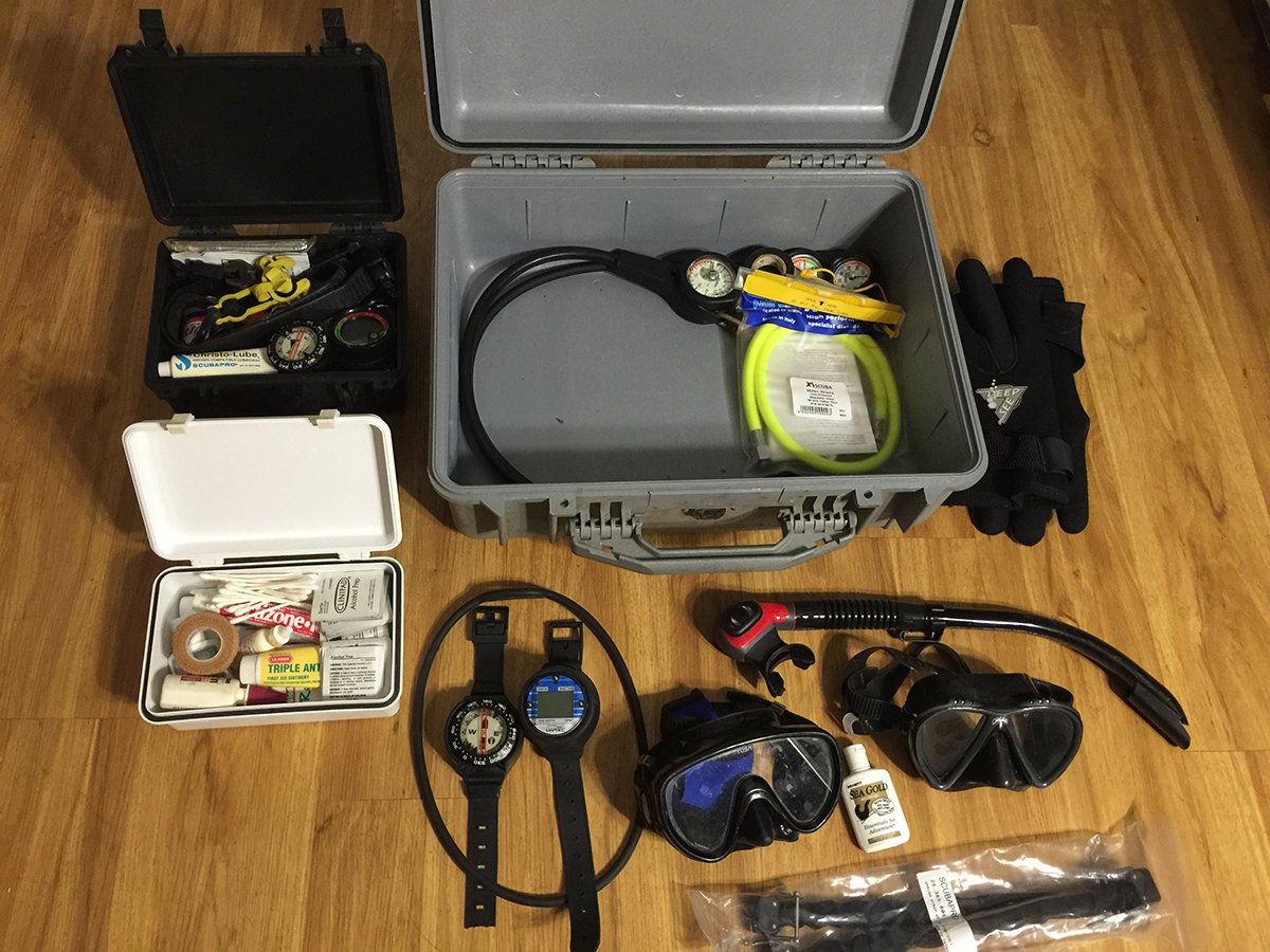 What’s In A Scuba Diving Go-Bag