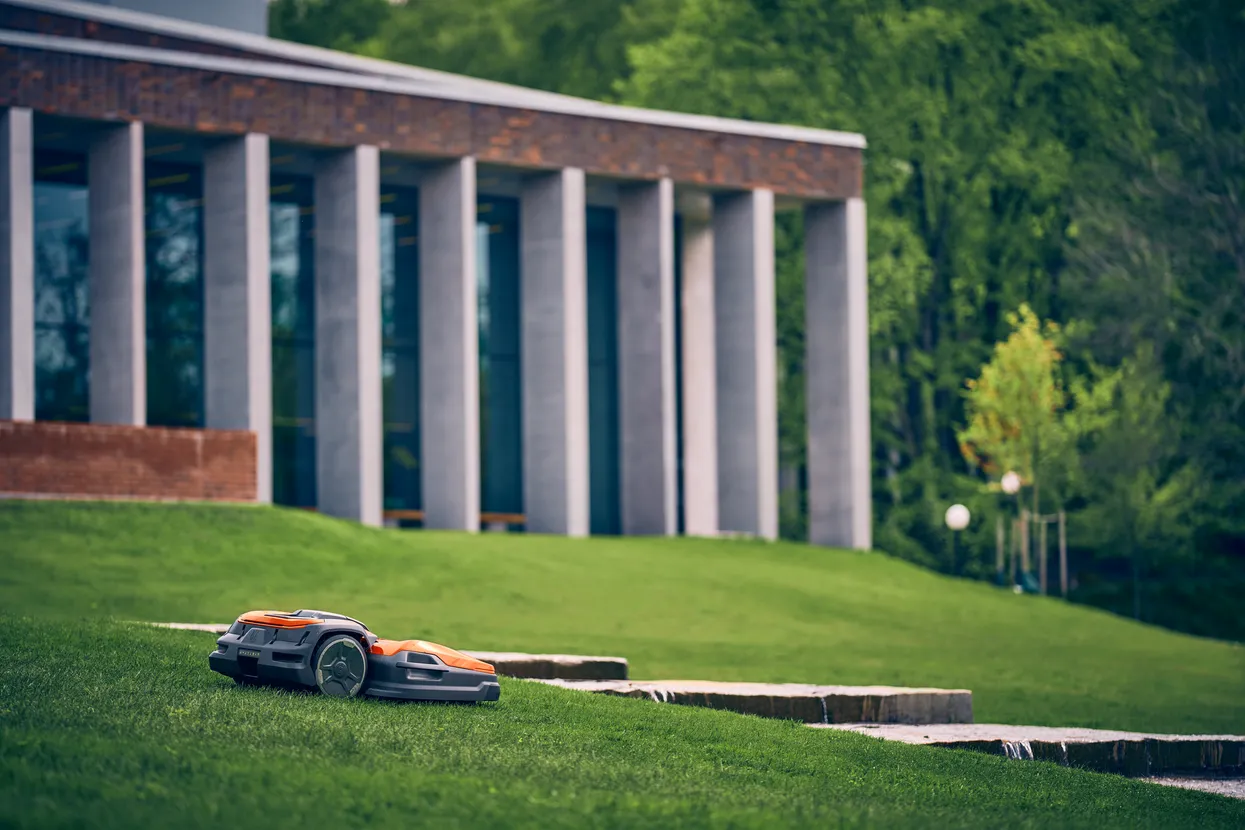 Robots Will Start Mowing Bentonville Parks