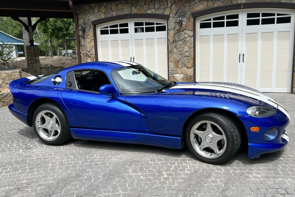 🏎️ Max Finds A Famously Dangerous Dodge