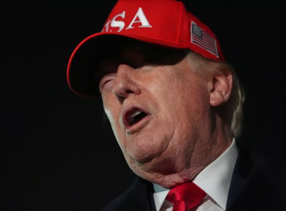 Trump Warns Iranian Ships Approaching U.S. Blockade Will Be Destroyed