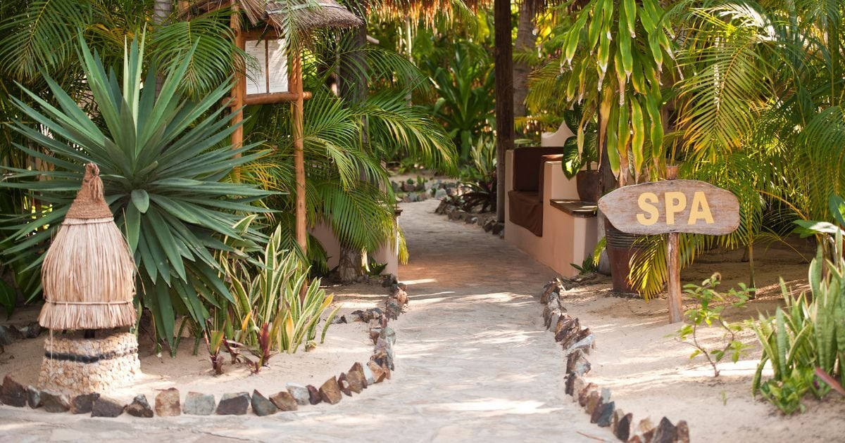 Score Luxury Vacations for Less with Secondhand Travel