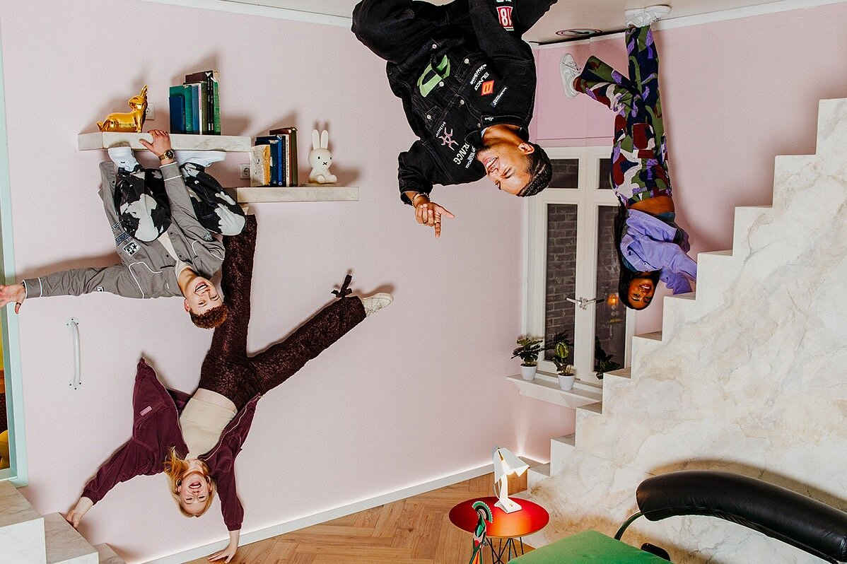 How to Think Upside Down Good