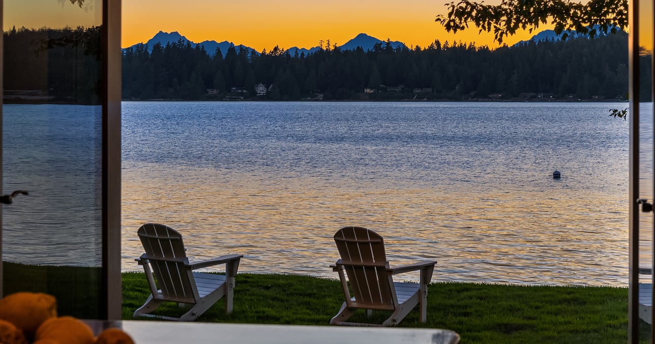 4 Waterfront Homes in Washington State