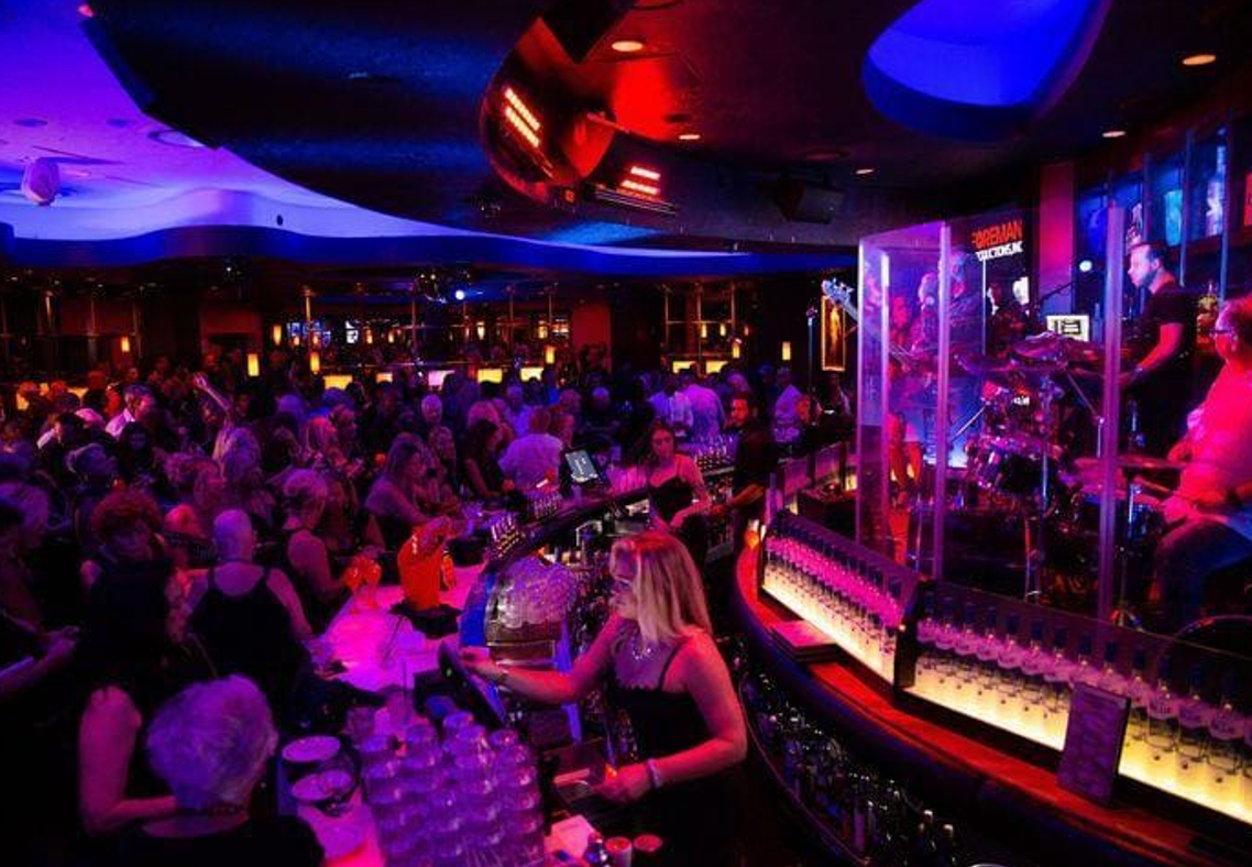 🦀The Year in Flavor: Naples’ Best Bites, Sips & Escapes of 2025 + Vote Your Favorite Naples Activity! 