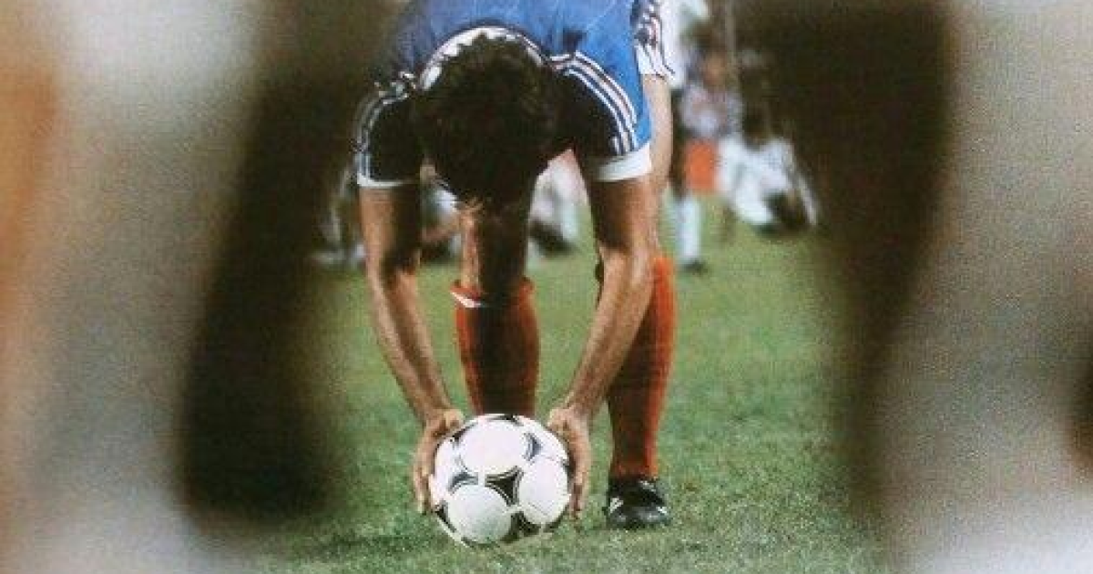 What Graphic Designers Sawin the World Cup Ball Archives