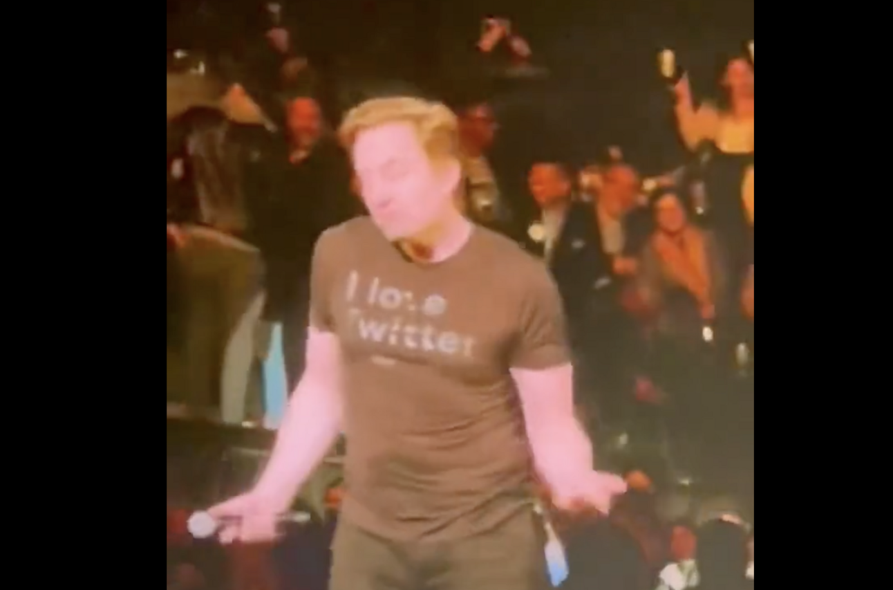 Elon Musk Booed Off Stage at Dave Chappelle Show in SF