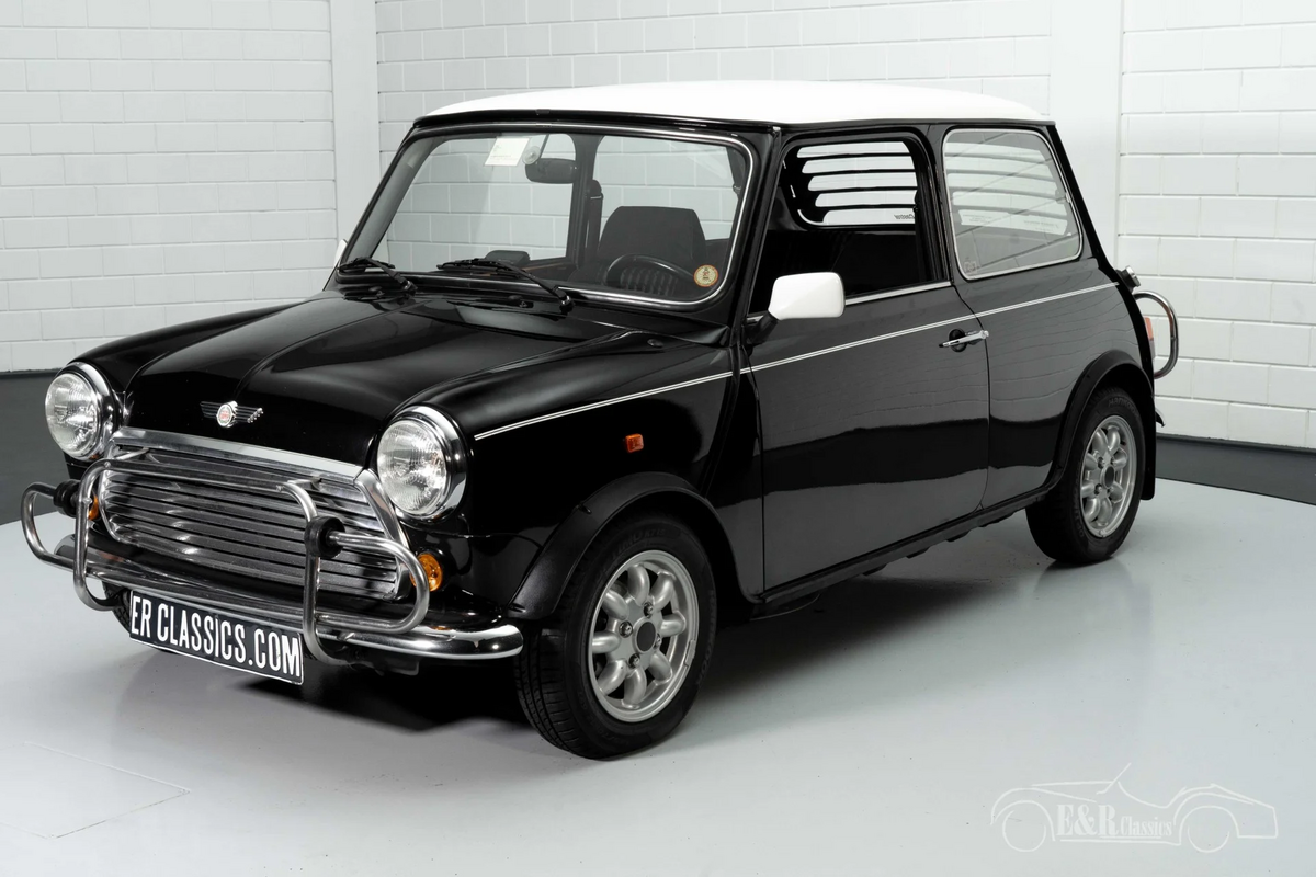 🏎️ Max is BACK from Italy and Doesn't Write about an Italian Car?