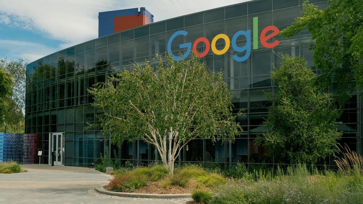 🧑‍🚀 AI Espionage, Apple’s Anthropic Reliance, & OpenClaw Rebrand