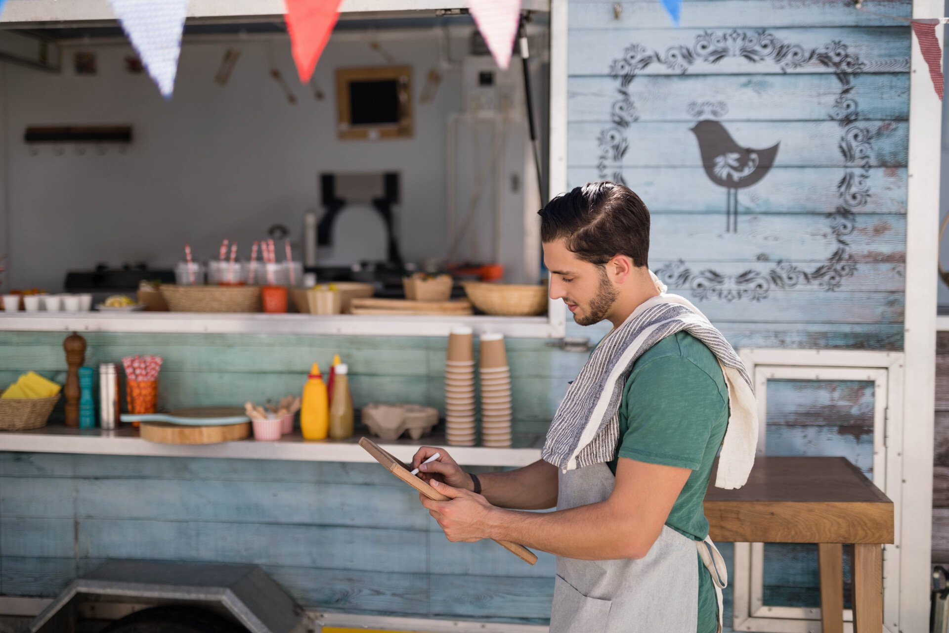 Small Business Mobile Marketing: Reaching Customers Anywhere