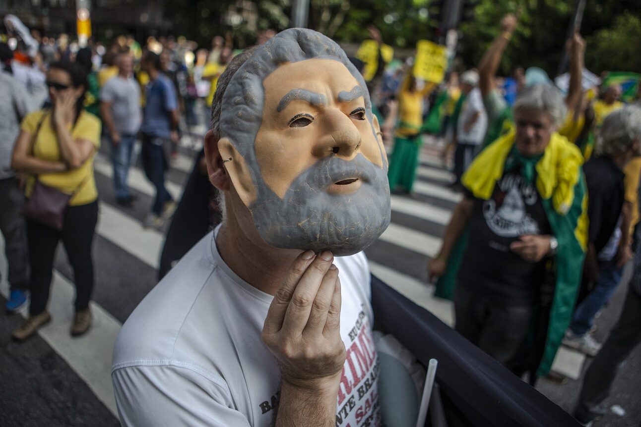 Lula and Bolsonaro are not the same when it comes to democracy