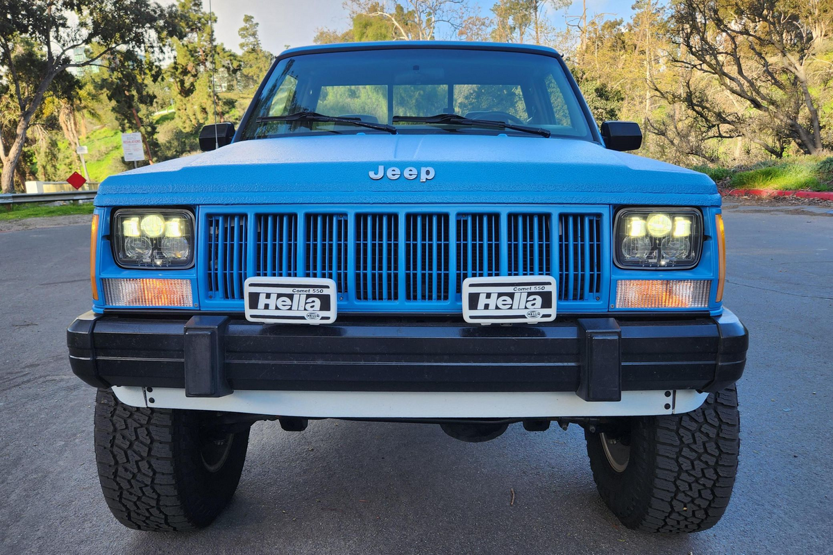 🏎️ Max Finds a Jeep he doesn't hate?