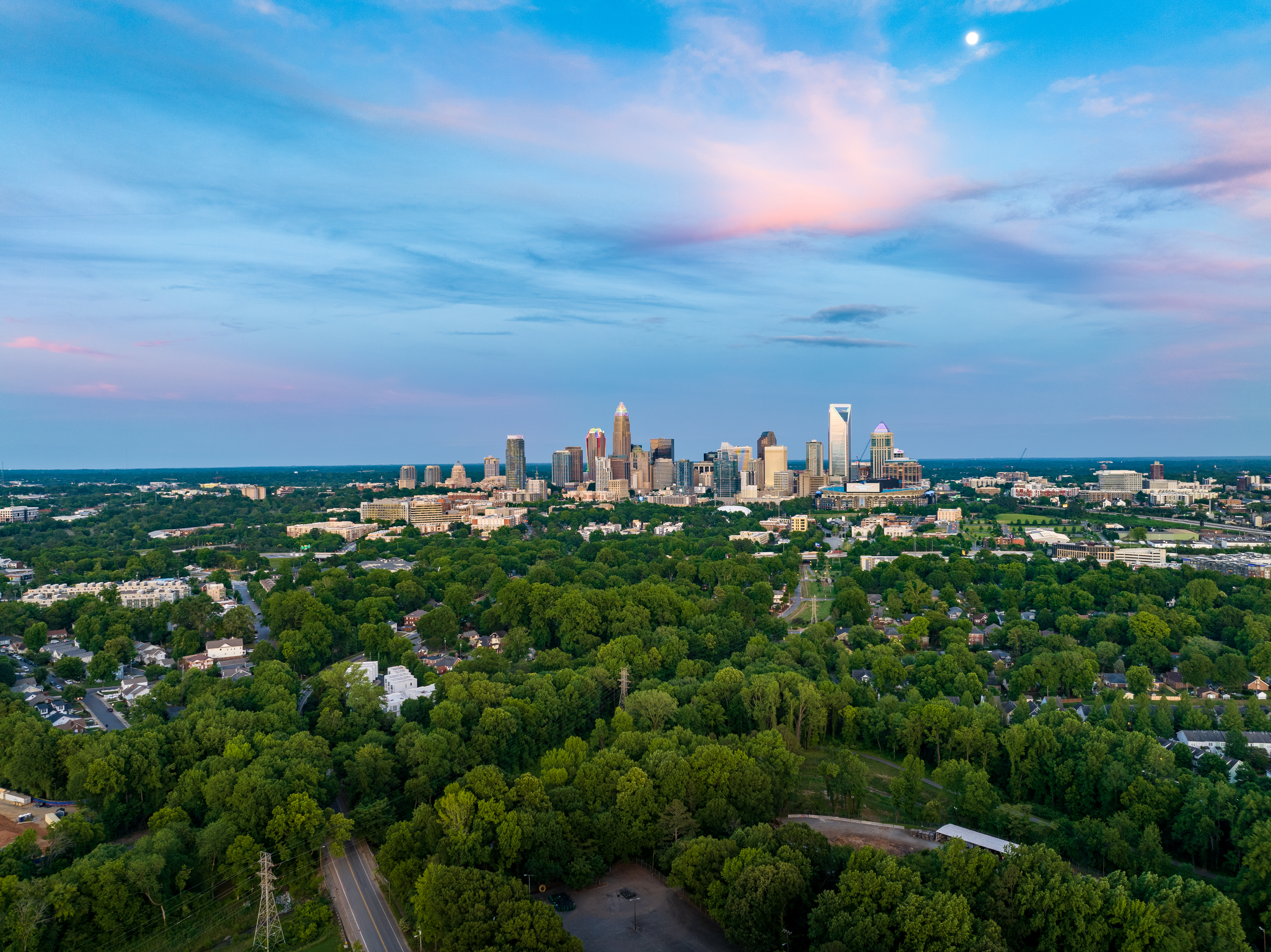 BREAKING: Capital Group to bring 600 jobs to Charlotte