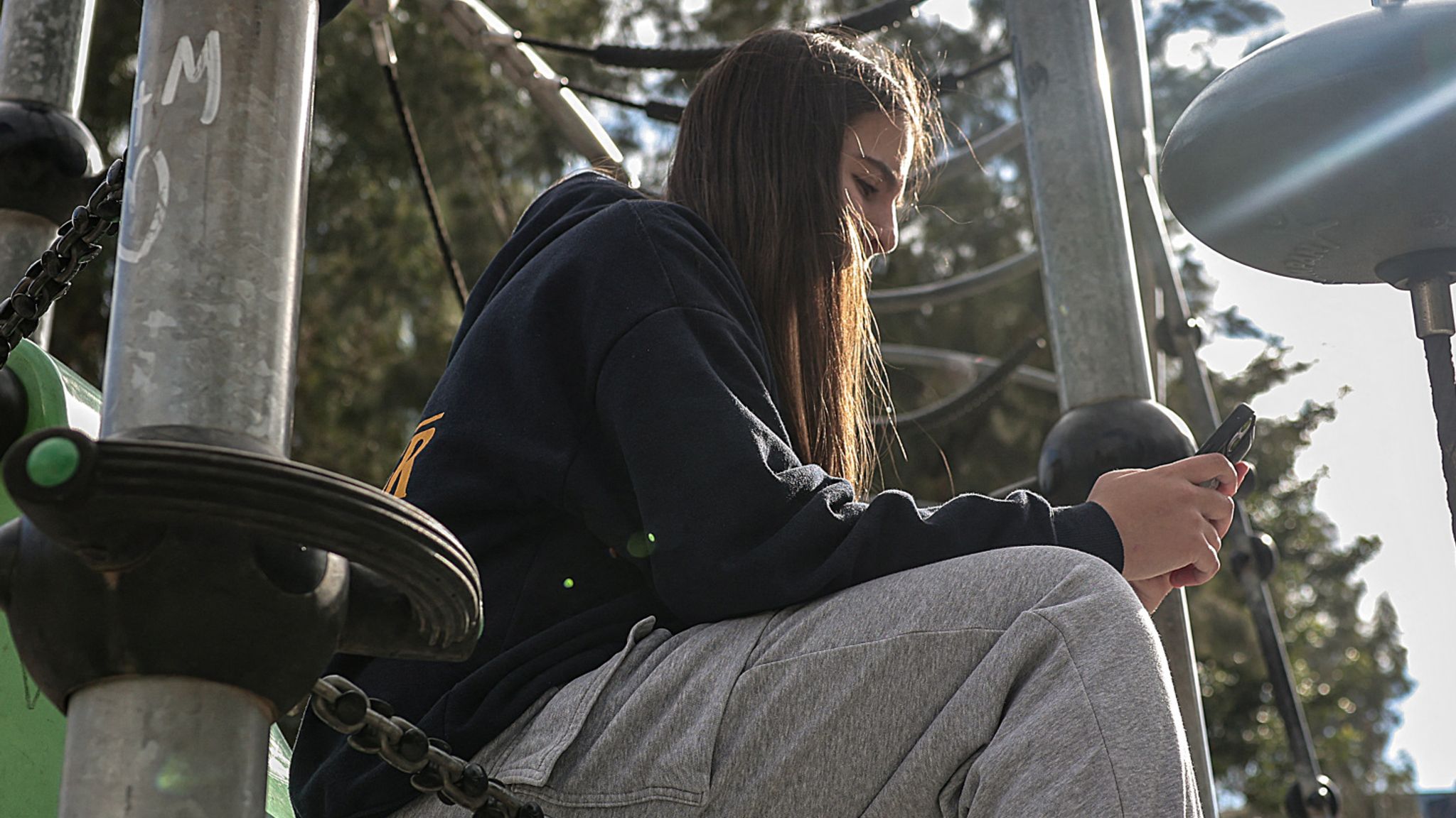 Social Media Ban, Google Chatbot Update & Doorway Effect