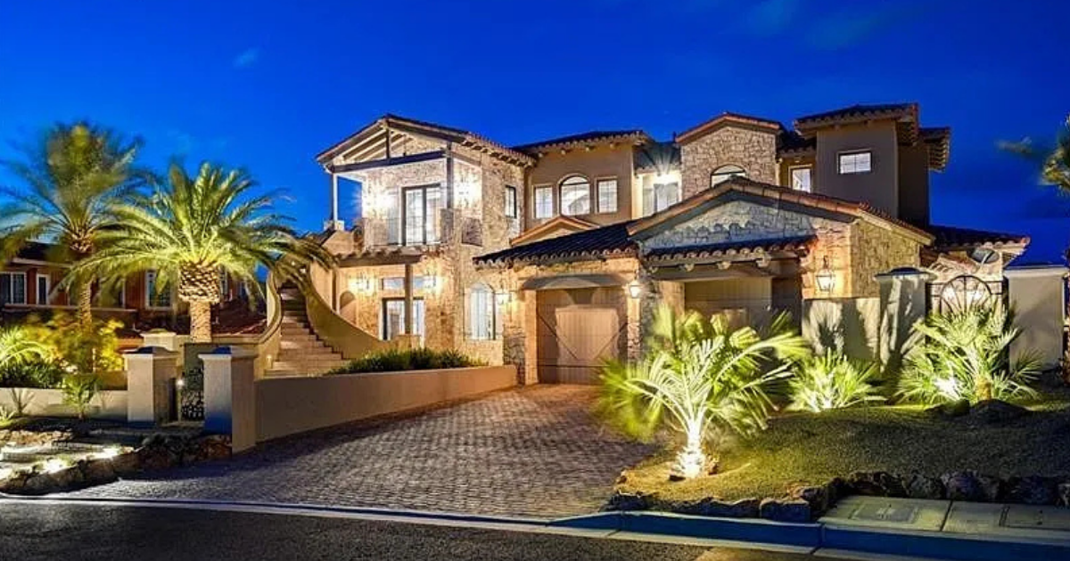 Sky-High Living: Inside the $6.25M Masterpiece at 30 Via Tiberius Way, Henderson