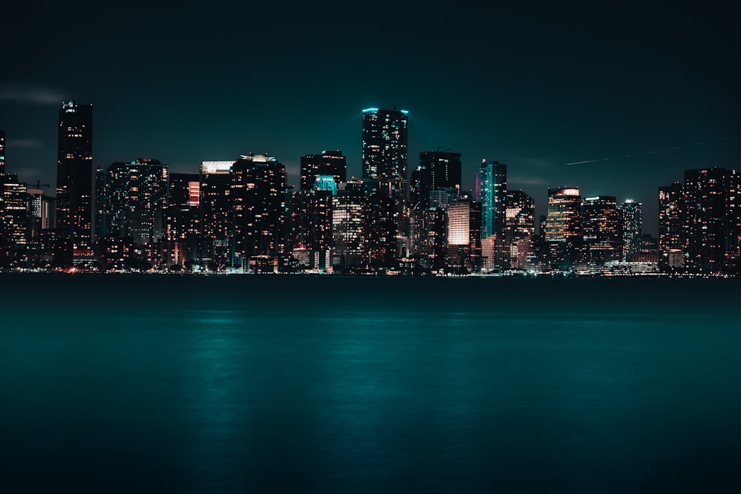 Miami Flight Deals - Fly to Chicago from $28 Round-Trip This Week