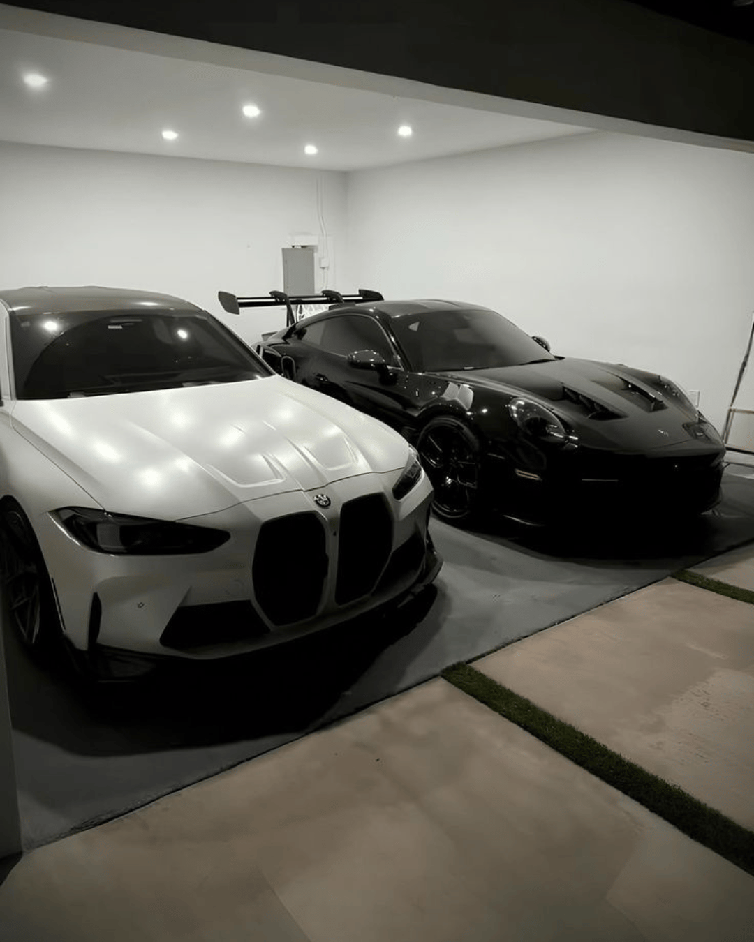 THE WORLD READS YOUR SIGNAL