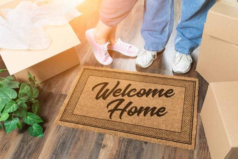 Crafting the Ultimate Welcome Package for New Residents