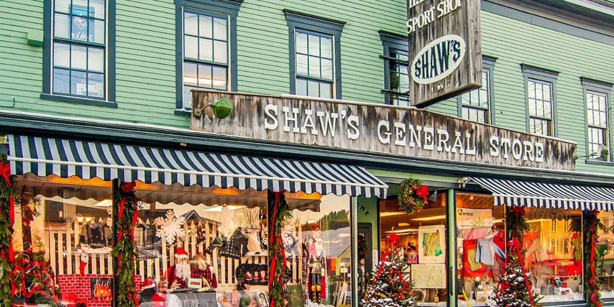 11 US Small Towns That Could Star in a Hallmark Christmas Movie