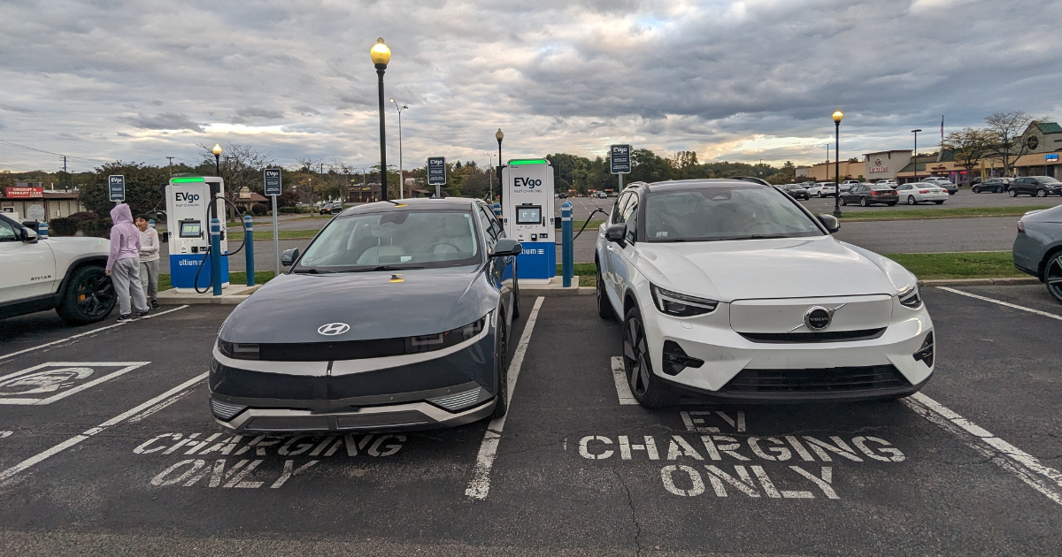 The Weekly 1.21⚡(EVI News #31) - Shell Vanishes Volta. GOEV Indiana Site Awards. Steady As She EVgo(es). Rivian Hits the Hamptons.