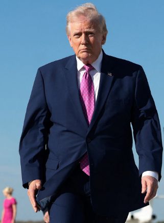 Donald Trump Orders Iran Blockade — Global Trade and Oil Markets Face Immediate Shock