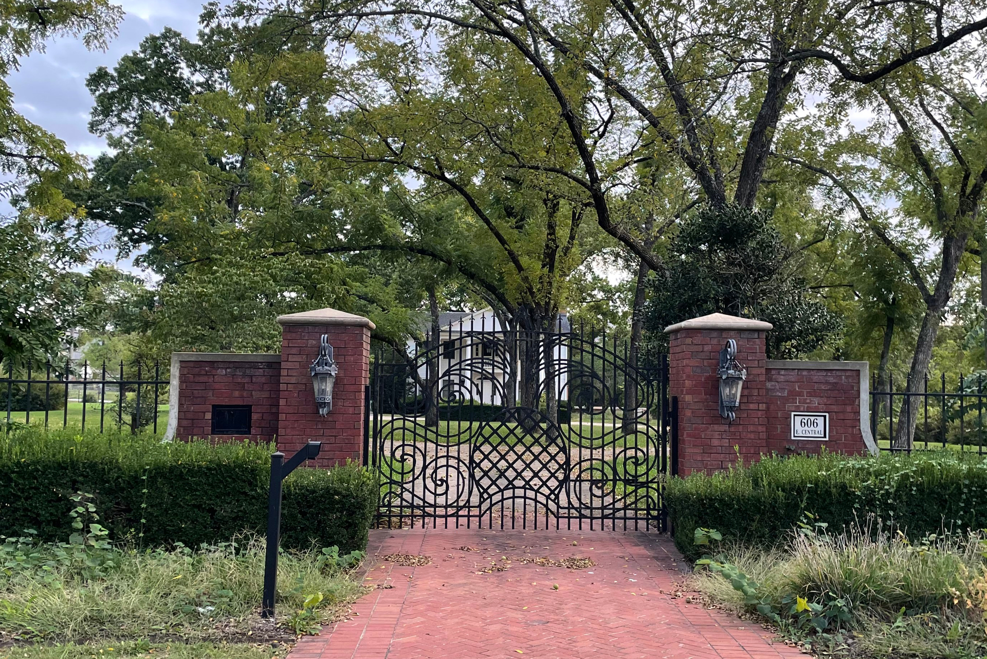 Former Home of Bud Walton to Become Botanical Garden