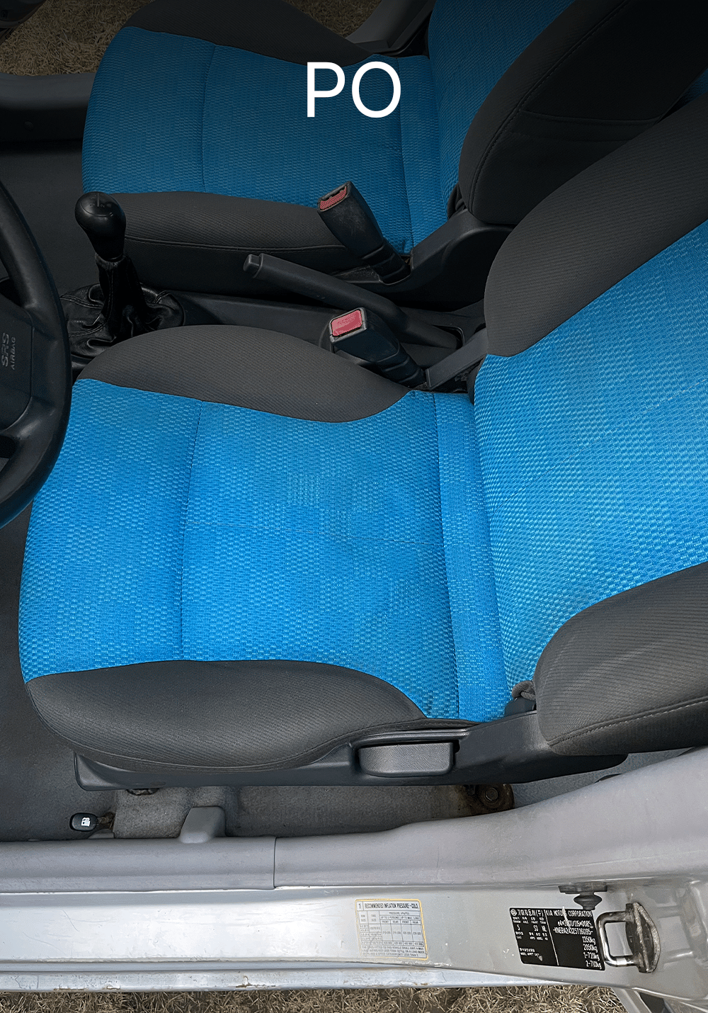 Czyste siedzenie kierowcy w Kia po detailingu – odświeżona tapicerka, usunięte zabrudzenia i wyczyszczone elementy przy progach, Chełmno, kujawsko-pomorskie