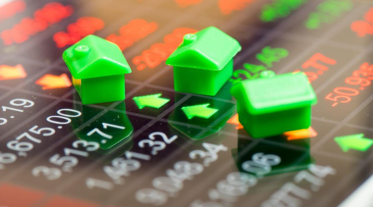 Stock Market Versus Real Estate