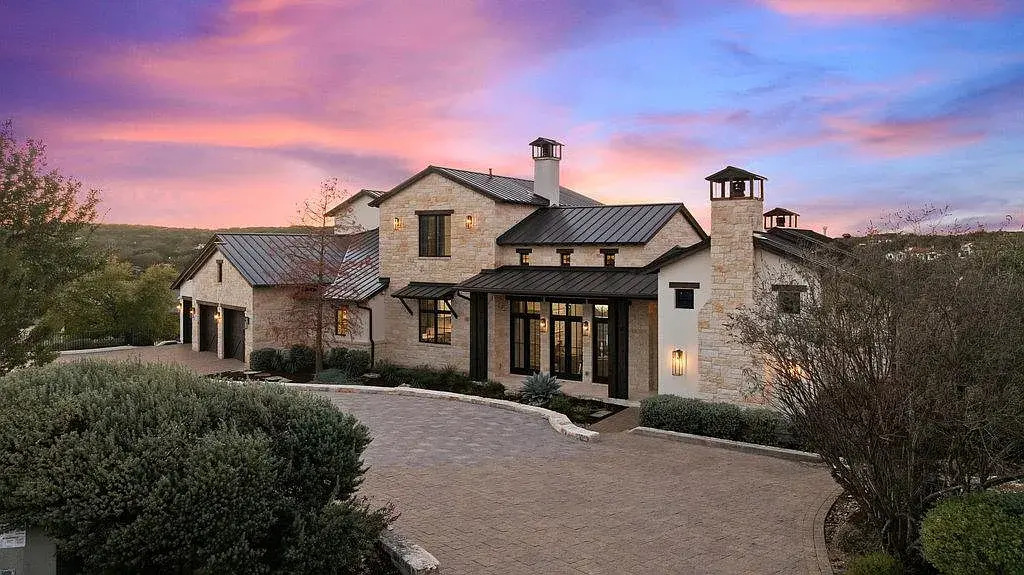 Golf course estate in Spanish Oaks – Austin