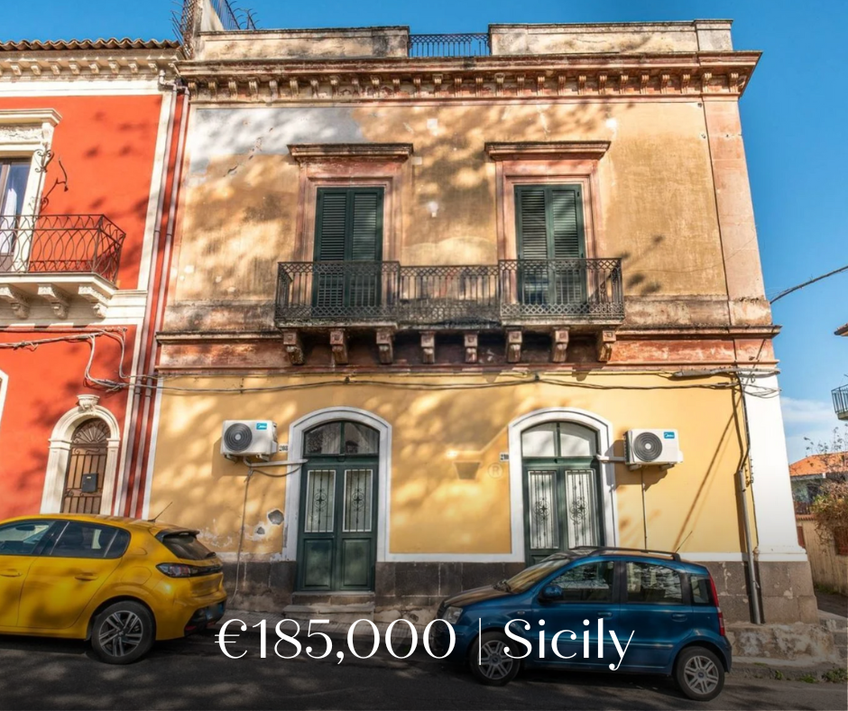 Hilltop Residence with Views of Etna, Taormina, and the Ionian Sea