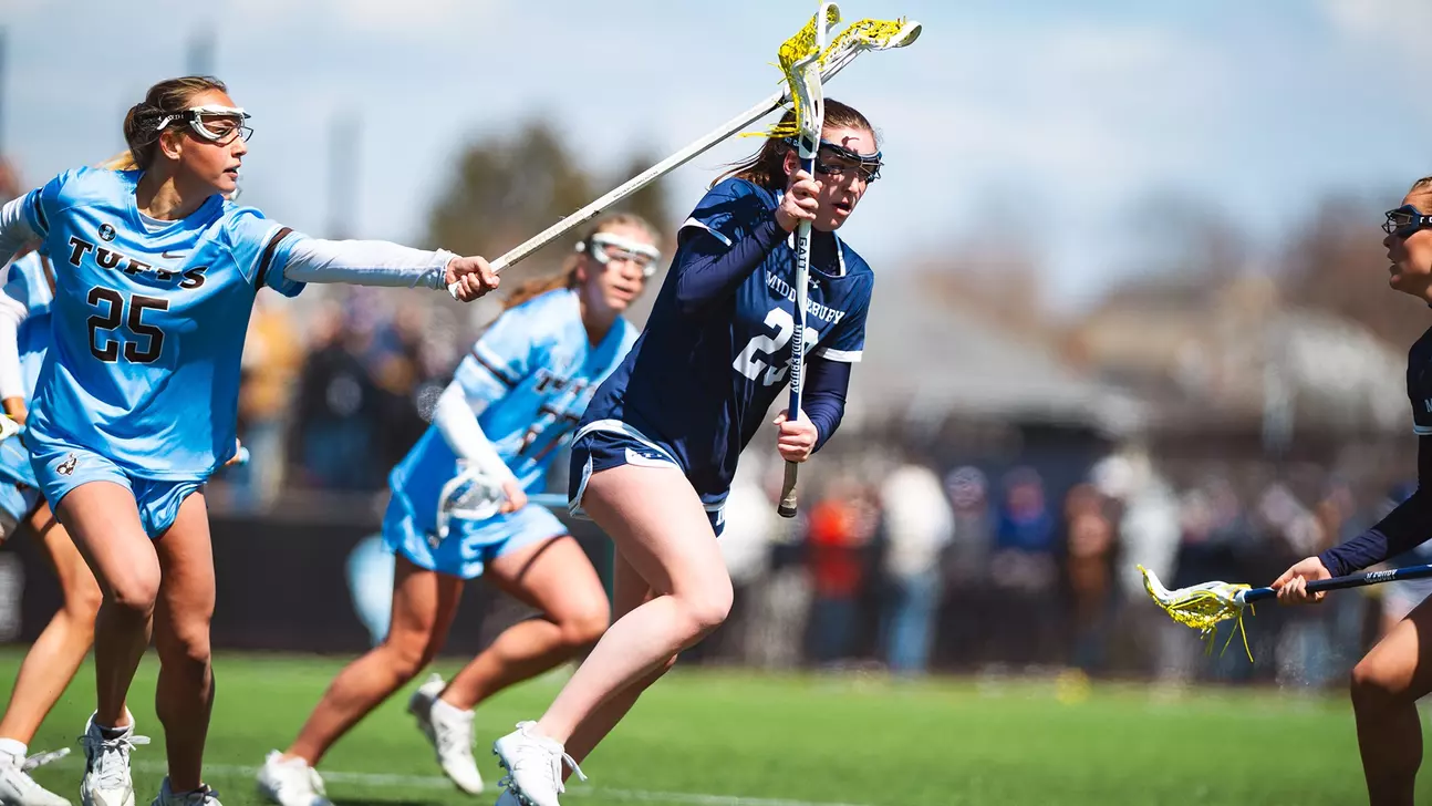 Middlebury Women Edge Tufts, 11-10