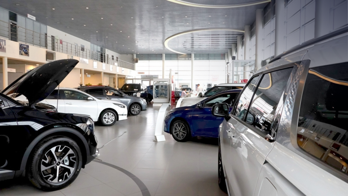 New car inventory spike continues to produce targeted price drops