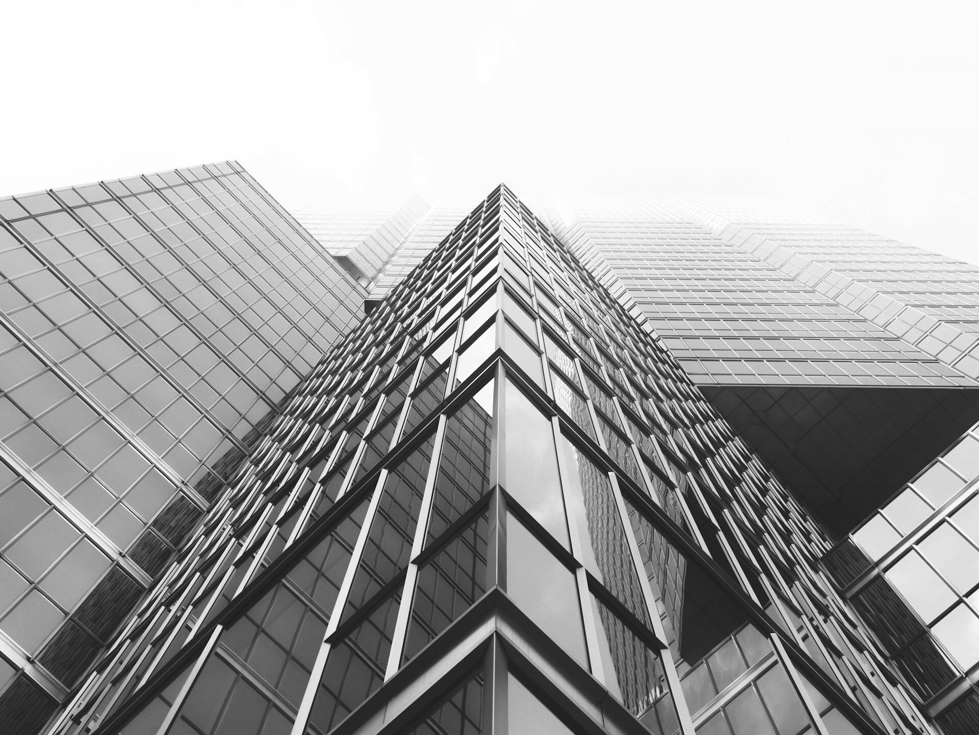 The 5-Minute Guide to Multi-Family Offices  (Full Guide)