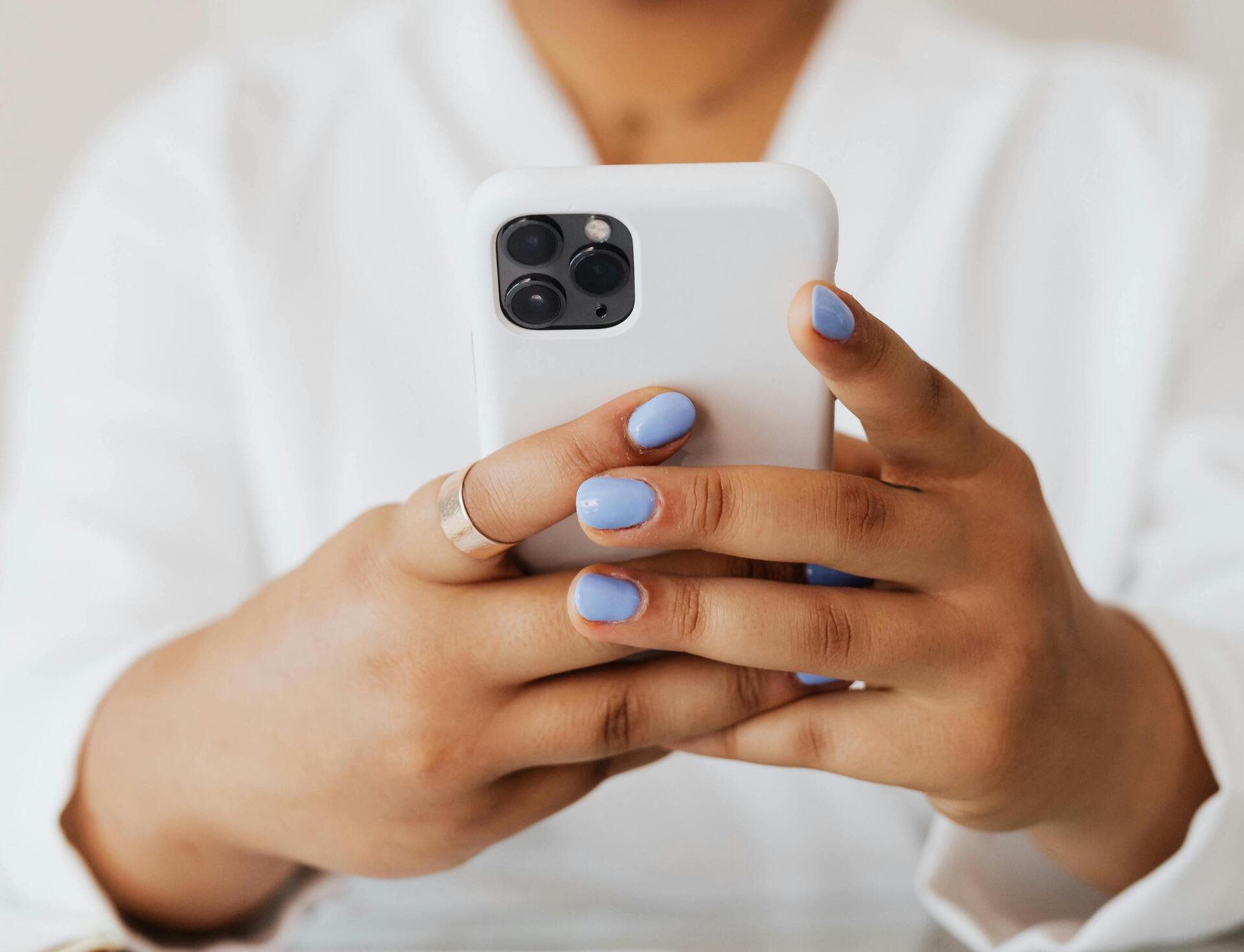 Therapist-Entrepreneur Nina Westbrook Launches Nebbi, A New Emotional Wellness App