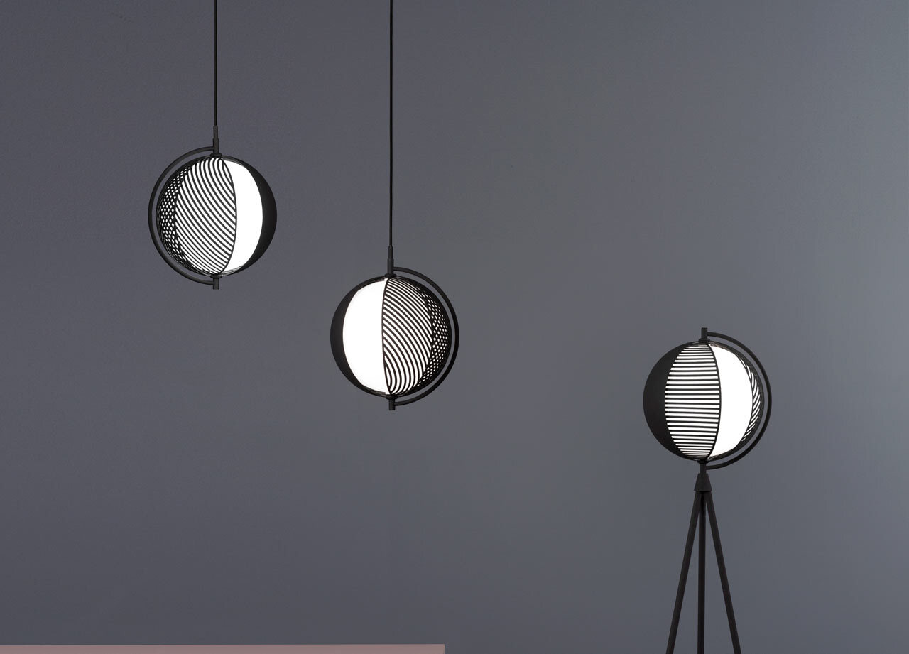 Mondo Globe Light Can Be Adjusted with a Twist
